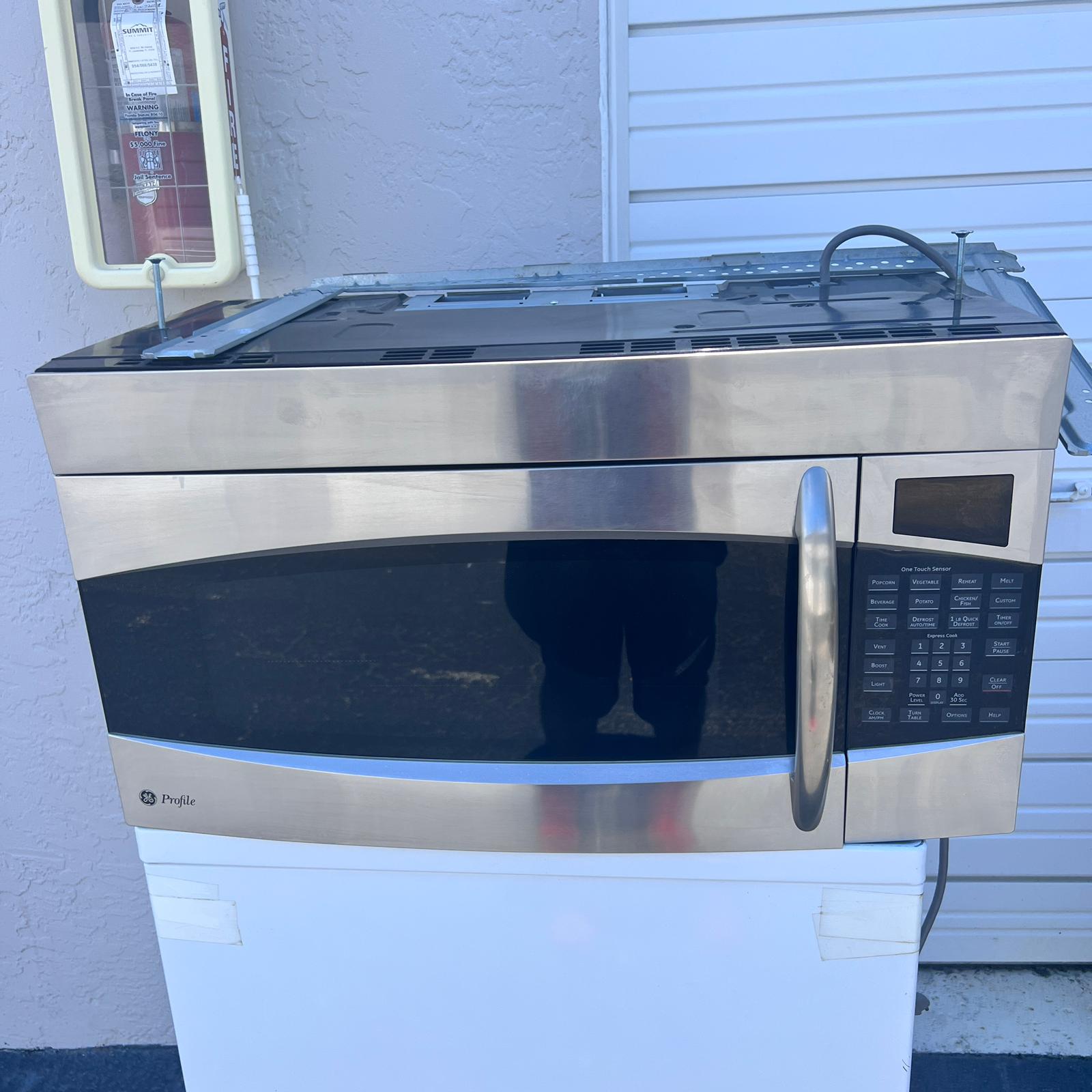 GE Profile Stainless Steel Microwave GE Profile Stainless Steel Microwave